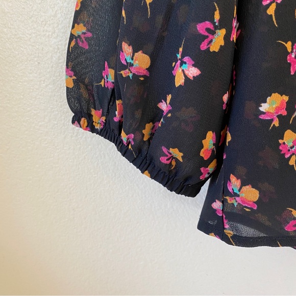 Top - Picture 6 of 7